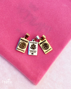 MexIco United Stated Pendant Passport Travel
