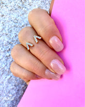 Load image into Gallery viewer, Gold Adjustable Ring Diamonds